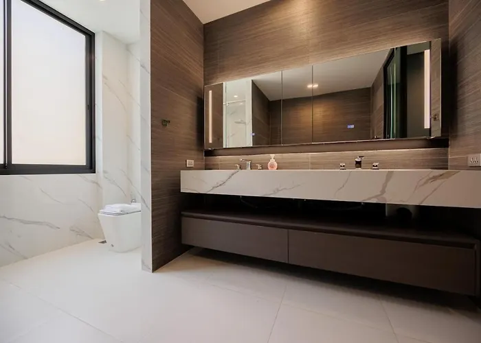 Sukhumvit Stella S5 *