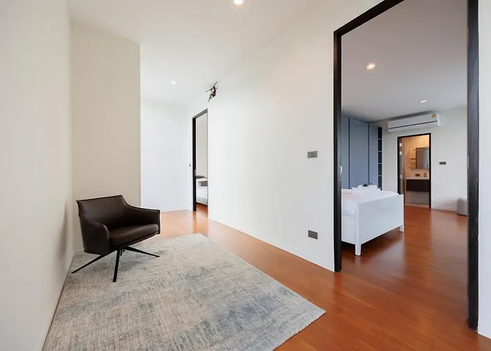 Sukhumvit Stella S5 Villa Bangkok